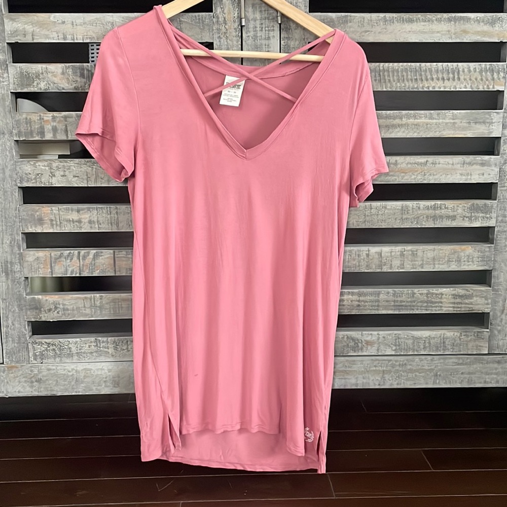 PINK tee